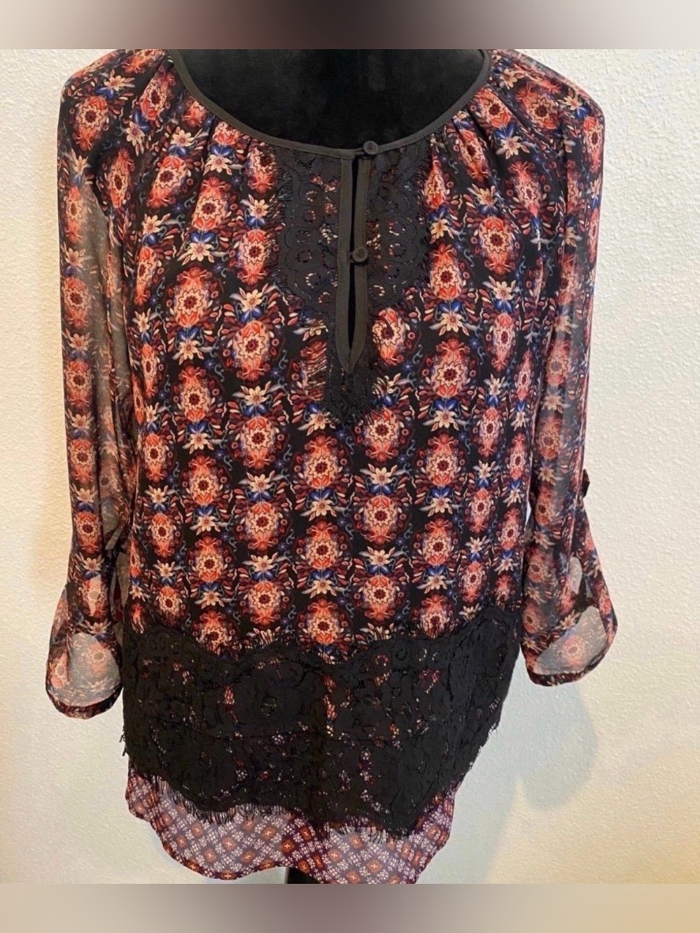 Women’s Floral Lace-Hem Long Sleeve Blouse - Black/Multi (Size S)